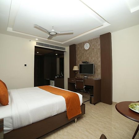 Hotel Indraprasttha Vijayawāda 外观 照片